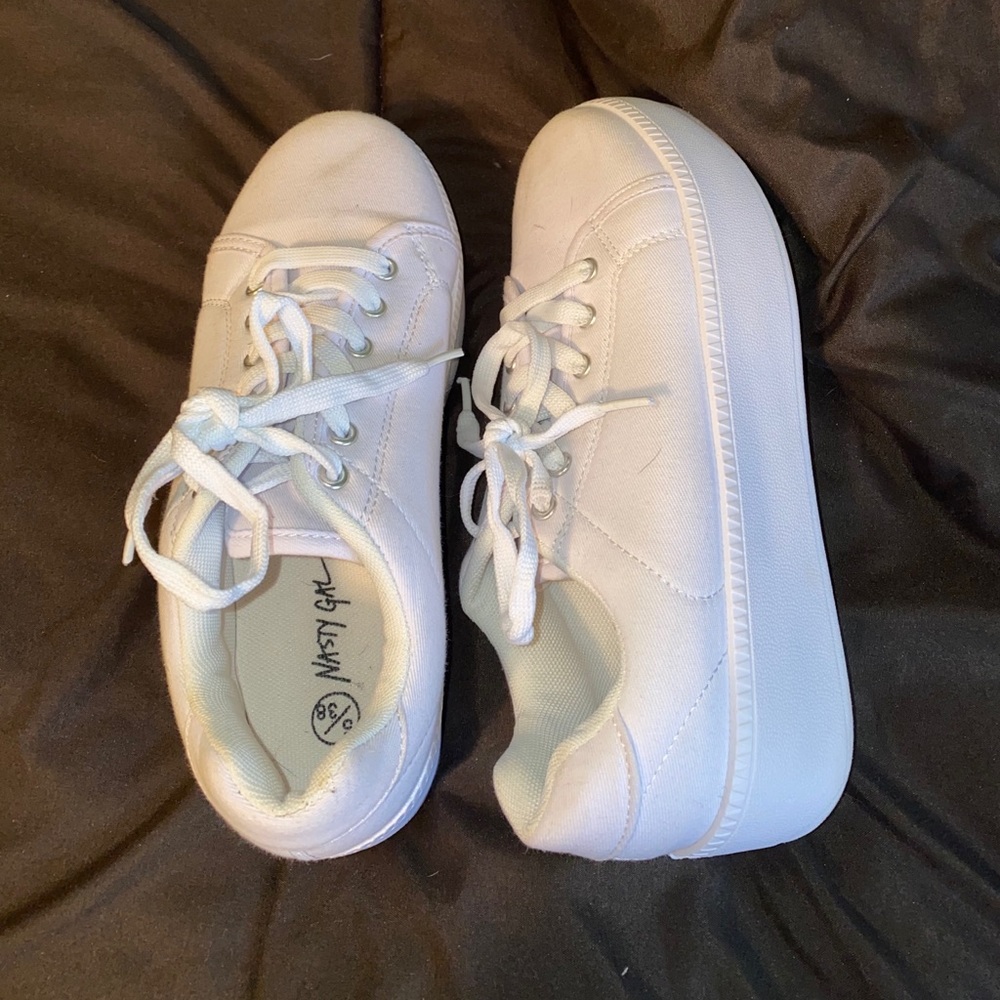 Platform sneakers